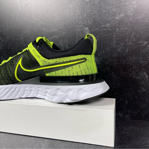 NIKE INFINITY RUN REACT 2 MENS ROAD RUNNING SHOES SIZE 10 FLYKNIT VOLT BLACK GRE - Picture 10 of 10